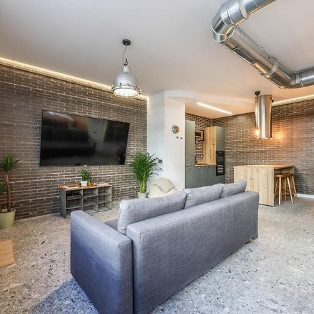 Loft Reformado Industrial Appartement Madrid Buitenkant foto