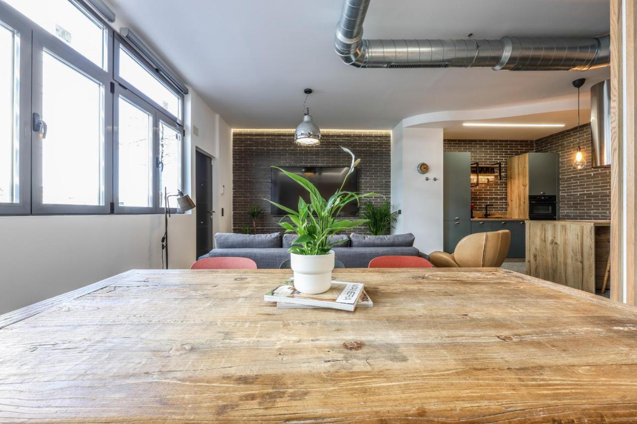 Loft Reformado Industrial Appartement Madrid Buitenkant foto