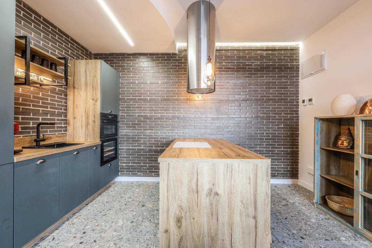 Loft Reformado Industrial Appartement Madrid Buitenkant foto